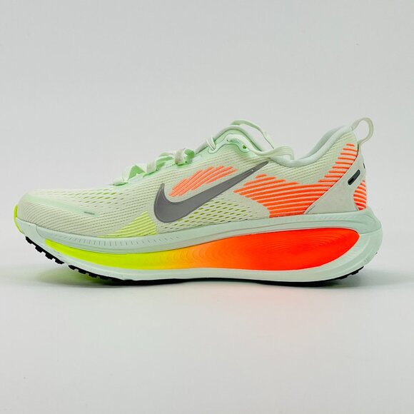 Nike Vomero 18 \'Barely Green Hyper Crimson\' HM6803-300 size 7.5 main image 7